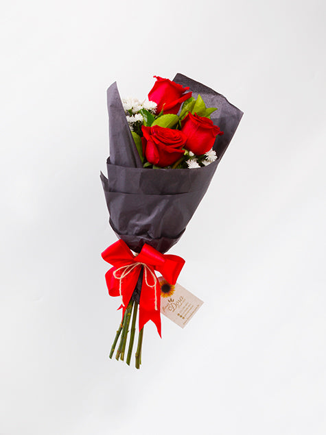 Buquê com 3 Rosas Colombianas Vermelhas e Embalagem Especial
