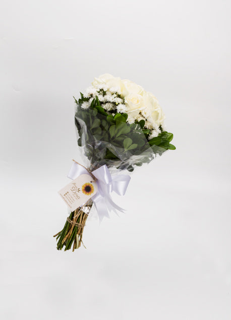 Buque com 9 Rosas Brancas