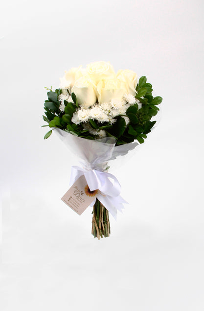 Buque com 6 Rosas Brancas