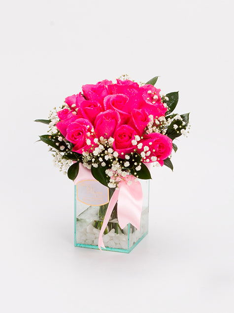 Mini Buque com 12 Rosas Pink no Vaso de Vidro