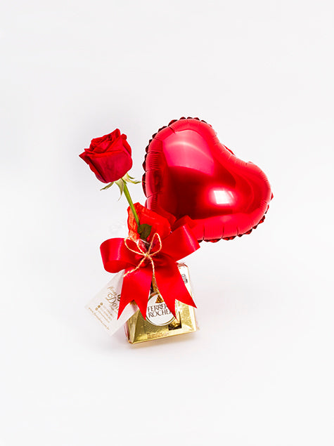 Mini Kit com Rosa, Ferrero Rocher e Balão Coração