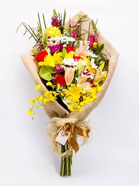 Buquê Especial de Flores Mistas