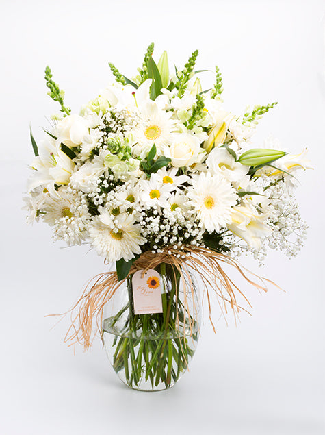 Arranjo Misto de Flores Brancas